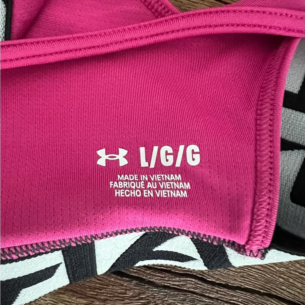 Under Armour Fuchsia Activewear Top - Picture 3 of 3
